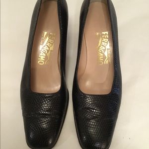 Salvatore Ferragamo black snake skin Shoes Sz 7